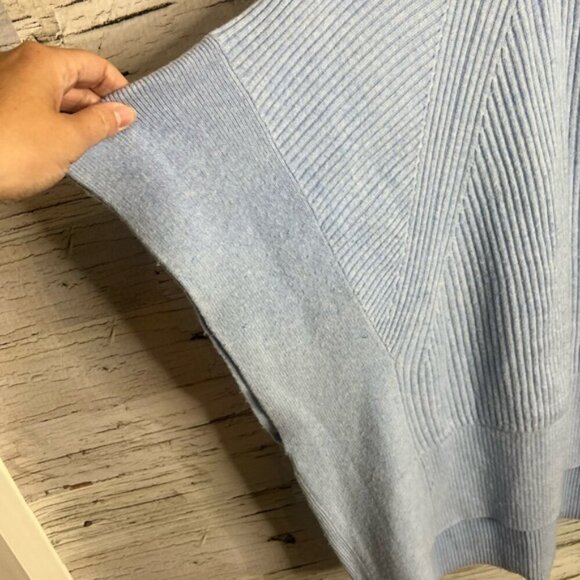 Vineyard Vines Light Blue Poncho - Picture 3 of 6